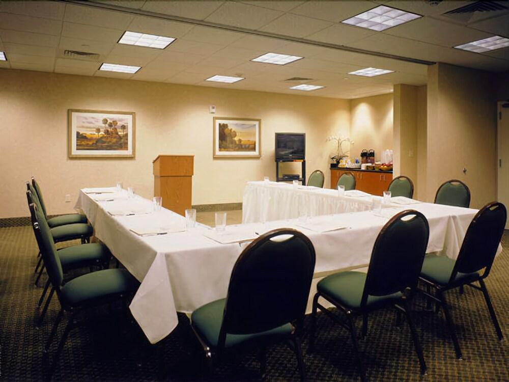 Best Western Valencia/Six Flags Inn & Suites Santa Clarita Bagian luar foto