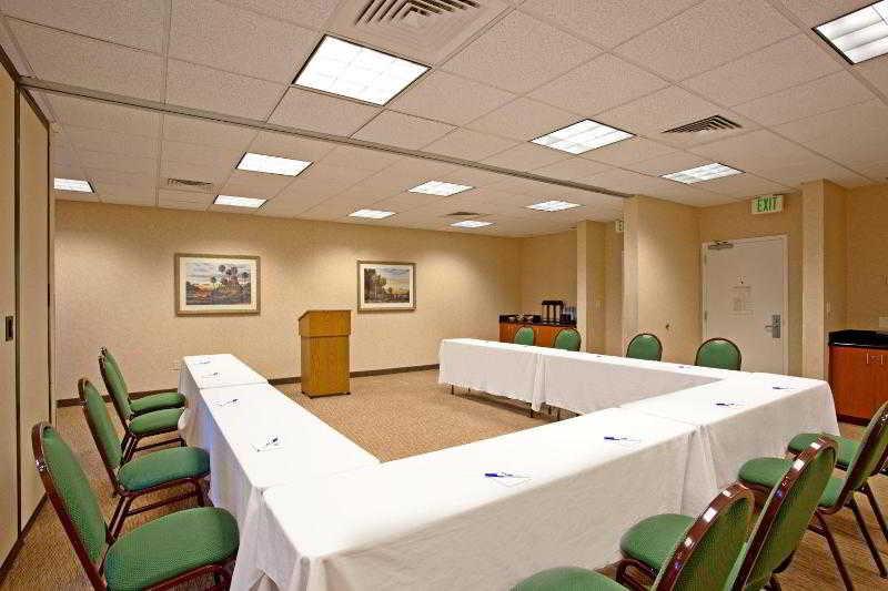 Best Western Valencia/Six Flags Inn & Suites Santa Clarita Bagian luar foto