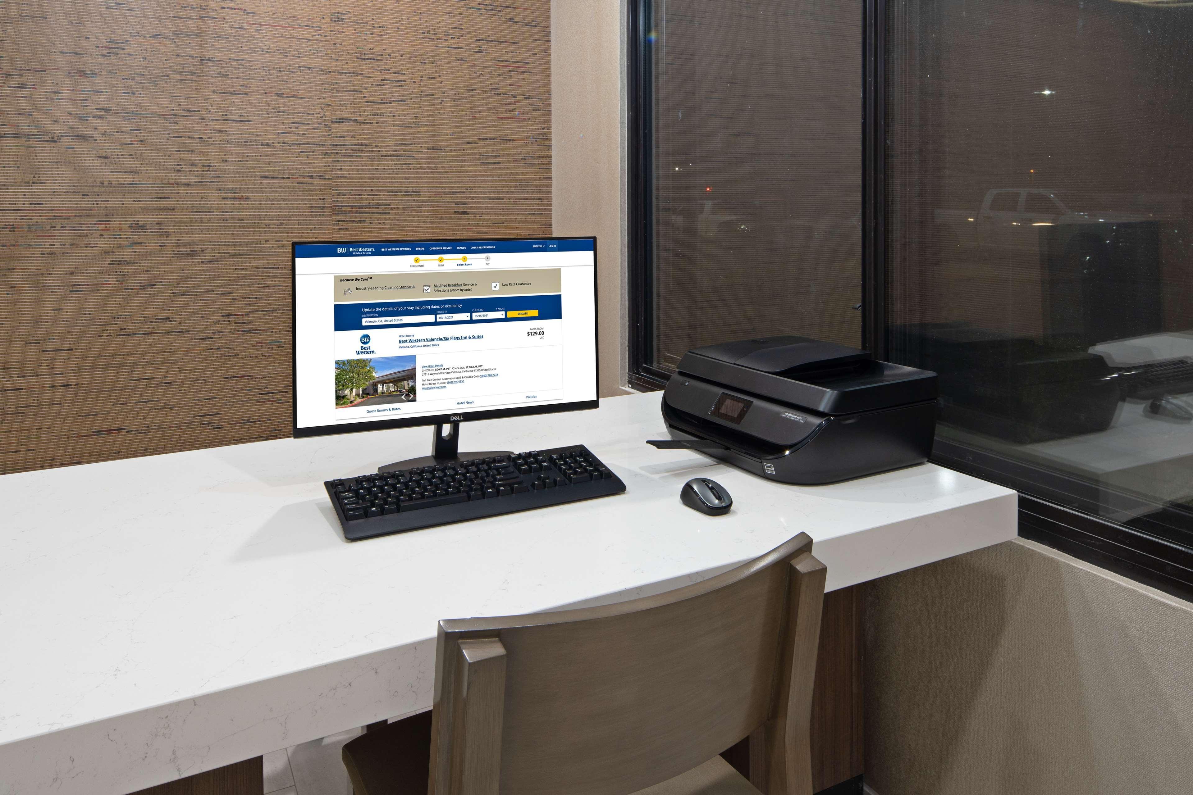 Best Western Valencia/Six Flags Inn & Suites Santa Clarita Bagian luar foto